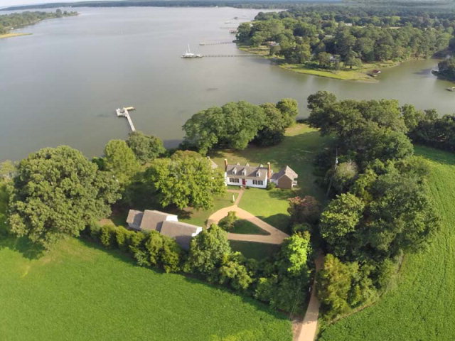 Historic Home in Gloucester VA on North River