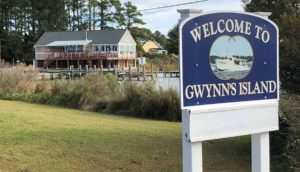 Welcome to Gwynn's Island sign