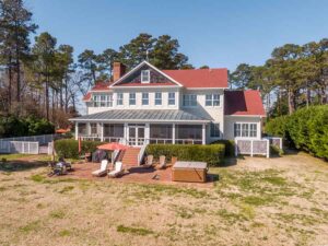 Deltaville waterfront home on Stove Point