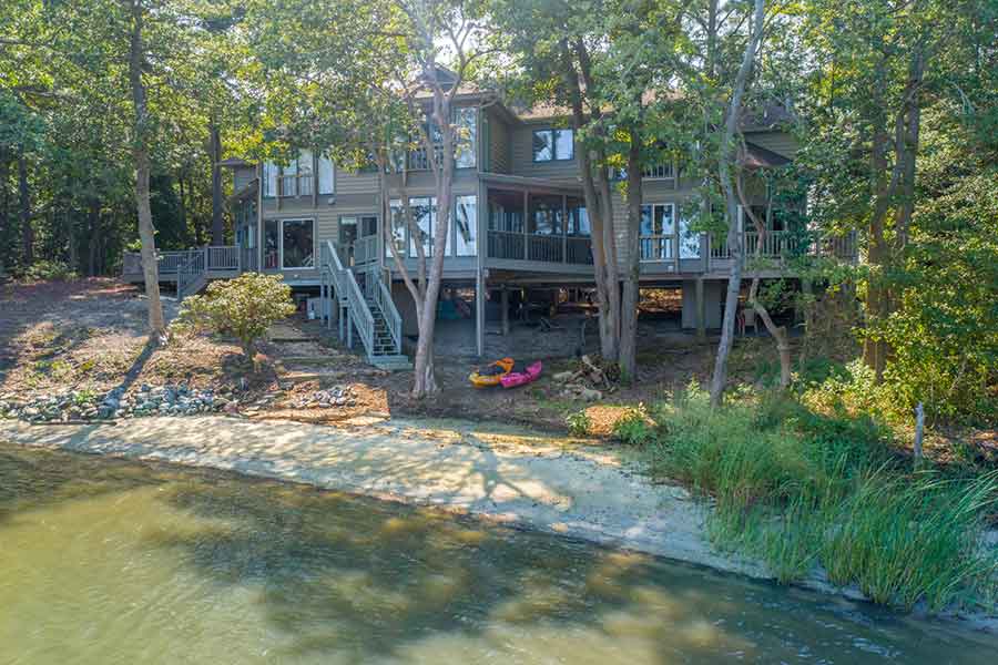Waterfront Condominium in Deltaville, Virginia