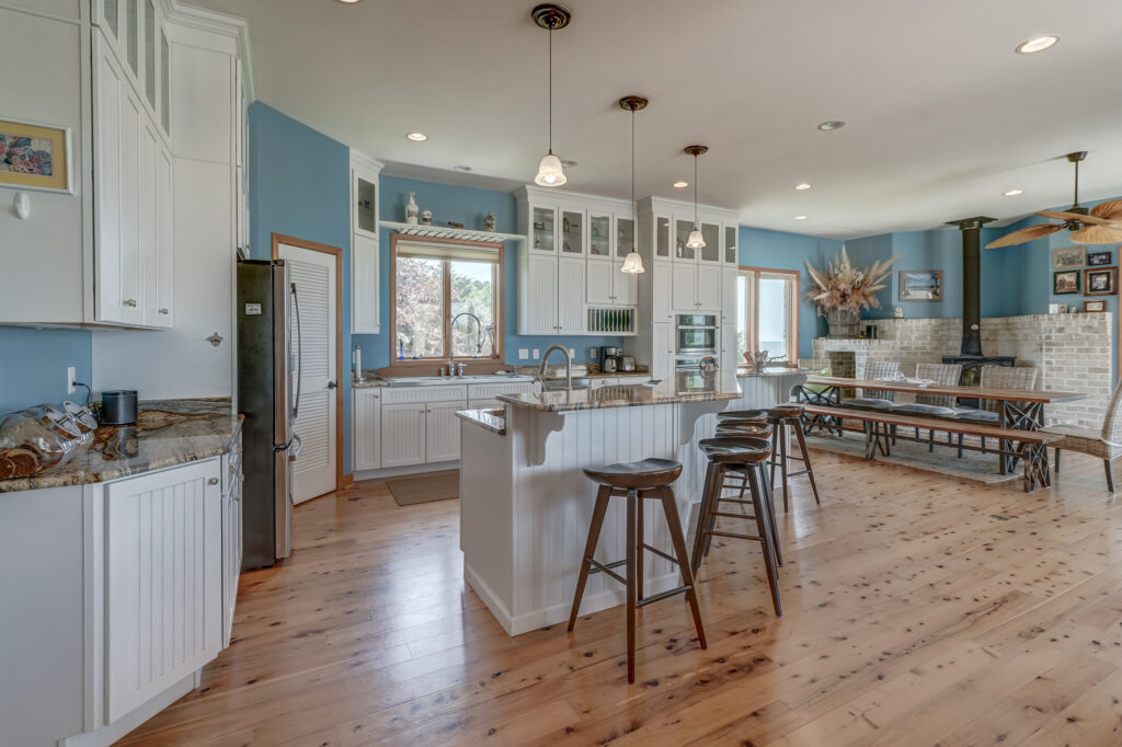 3308 Windmill Pt Rd0421