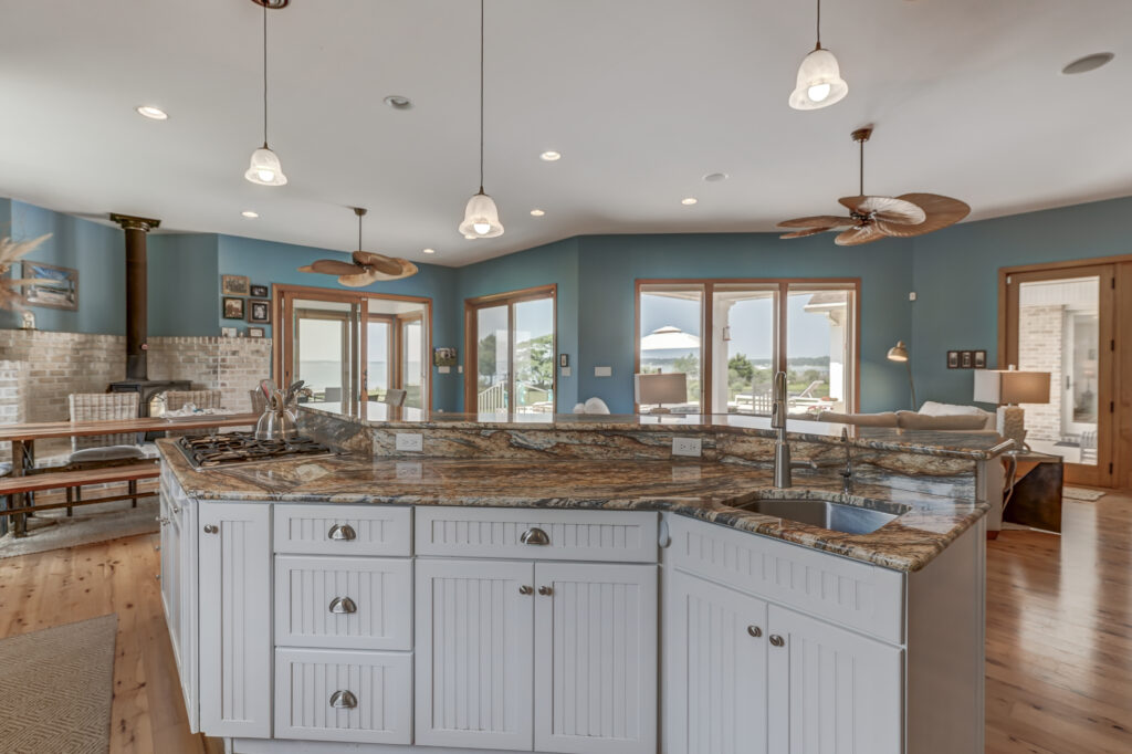 3308 Windmill Pt Rd0456