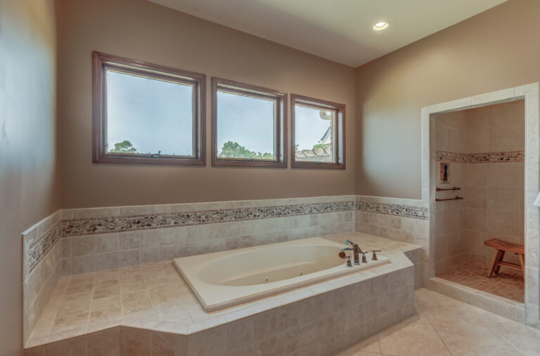 3308 Windmill Pt Rd0526