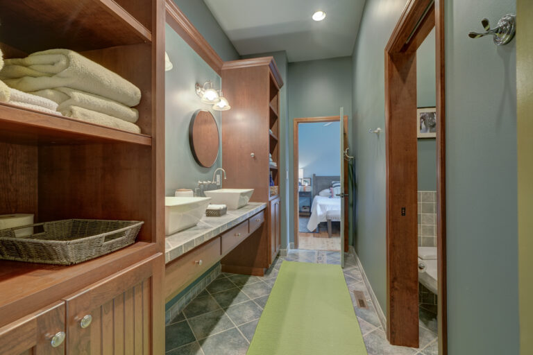 3308 Windmill Pt Rd0576