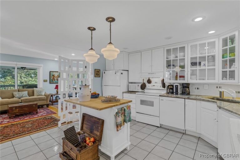 894 Old Ferry Road (12)
