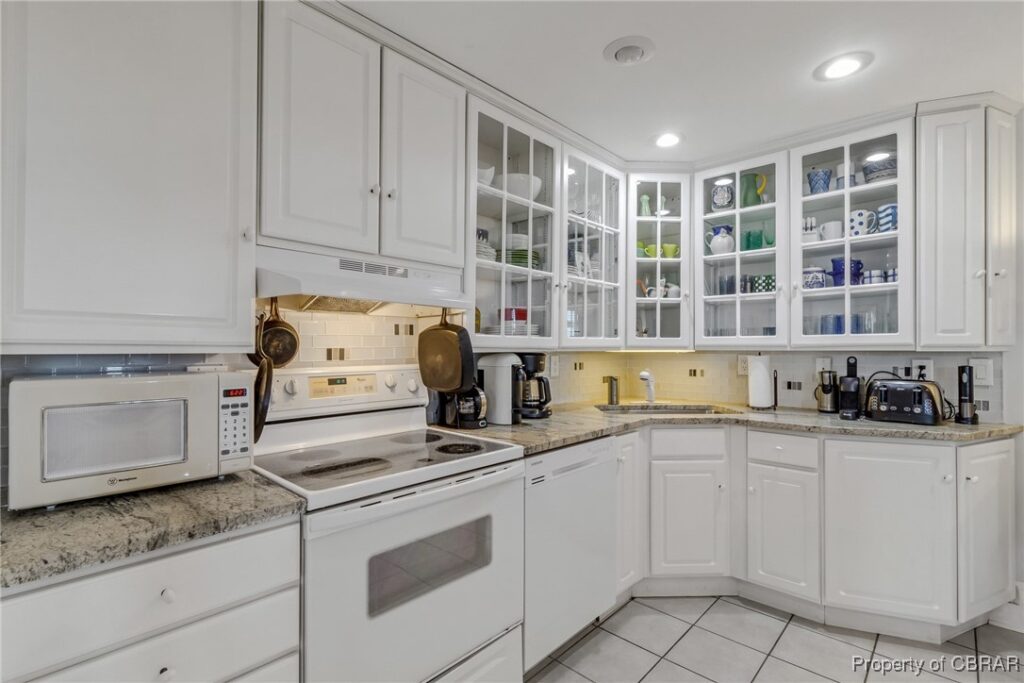 894 Old Ferry Road (14)