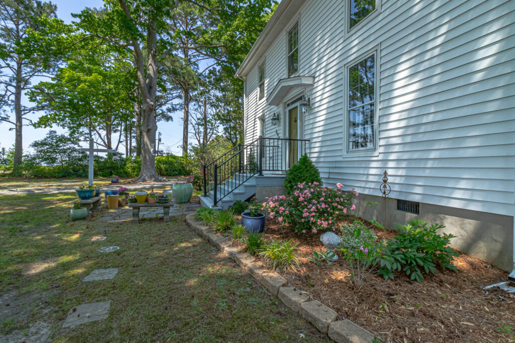 Exteriors (11 of 21)