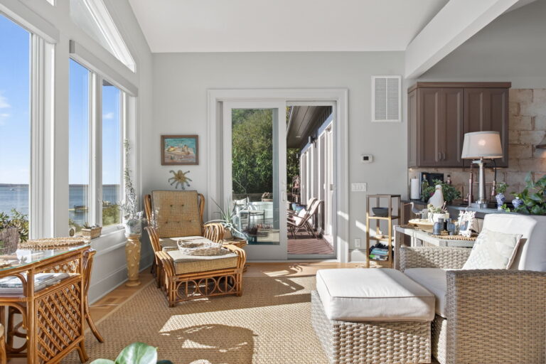 17-web-or-mls-176-king-carter-ln