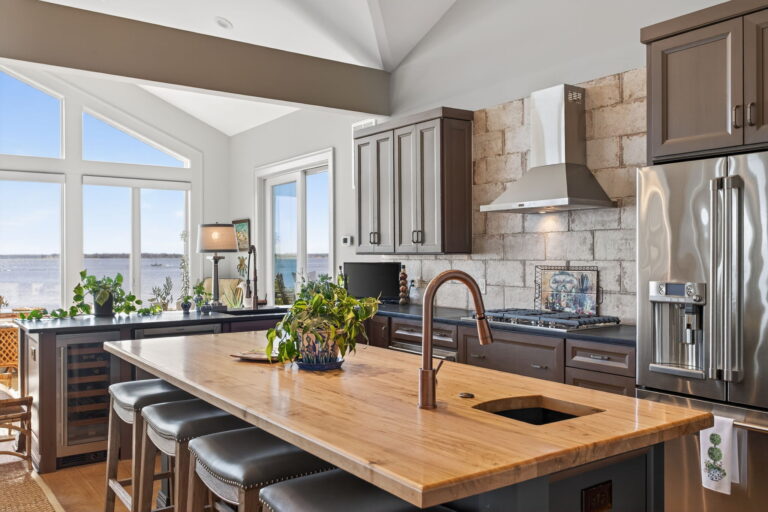 23-web-or-mls-176-king-carter-ln