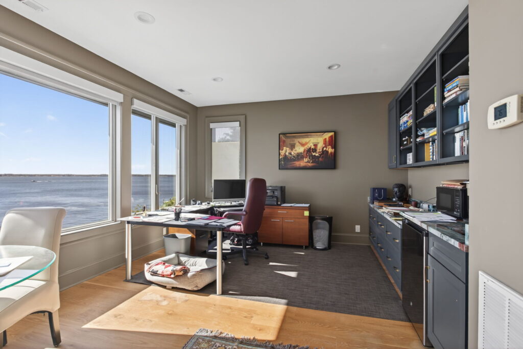 36-web-or-mls-176-king-carter-ln