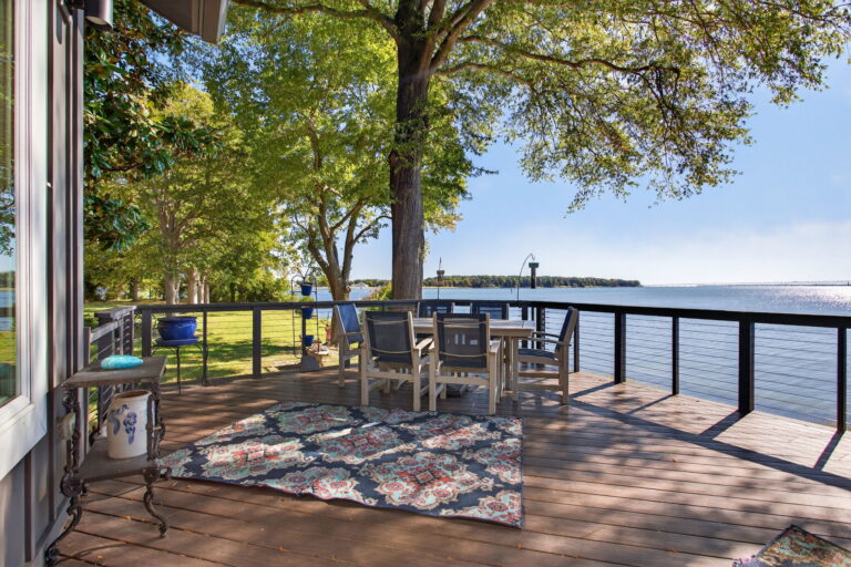 48-web-or-mls-176-king-carter-ln