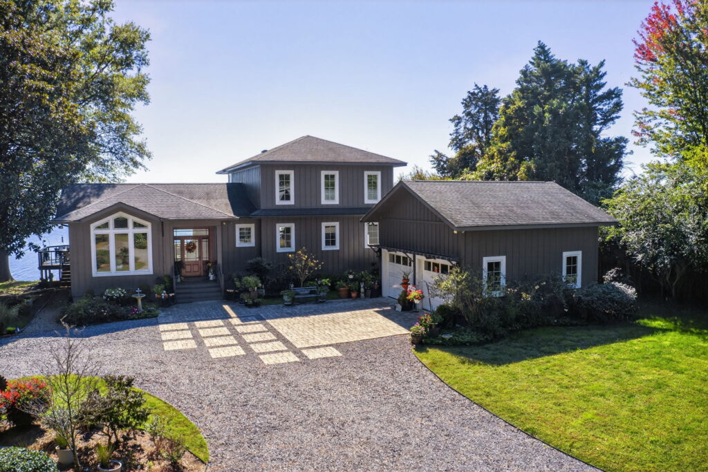 63-web-or-mls-176-king-carter-ln