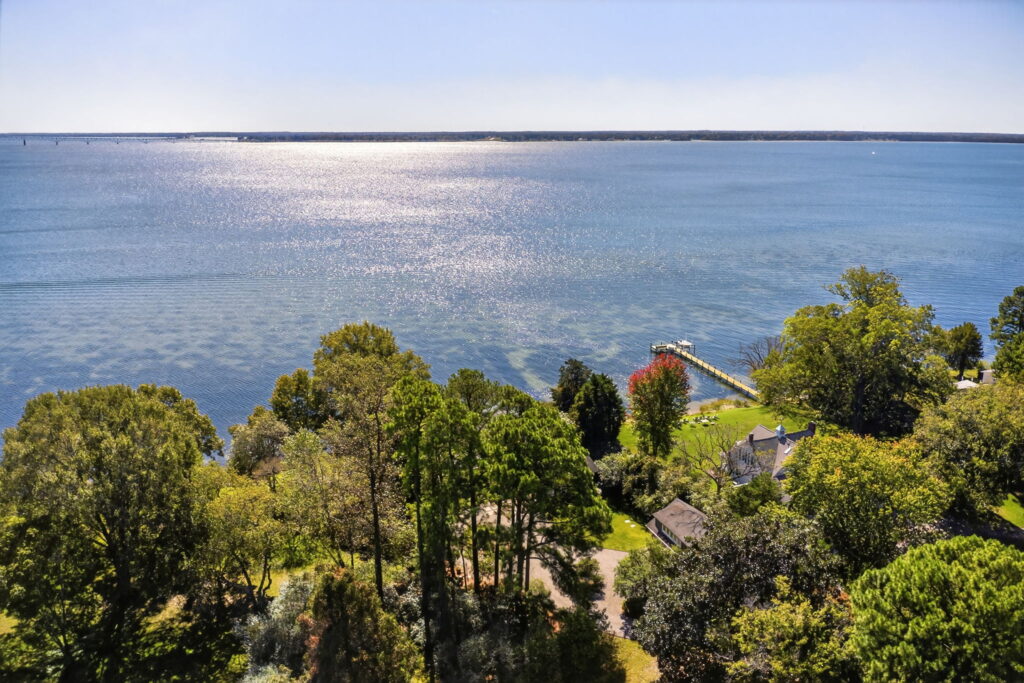 71-web-or-mls-176-king-carter-ln