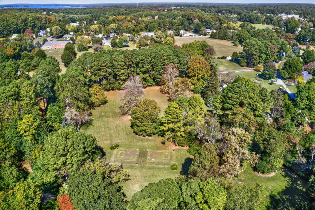 74-web-or-mls-176-king-carter-ln