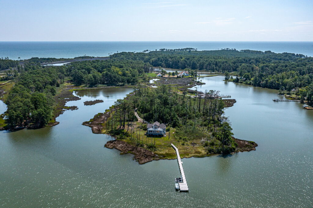 38-web-or-mls-6406 Windmill Point Road (38)