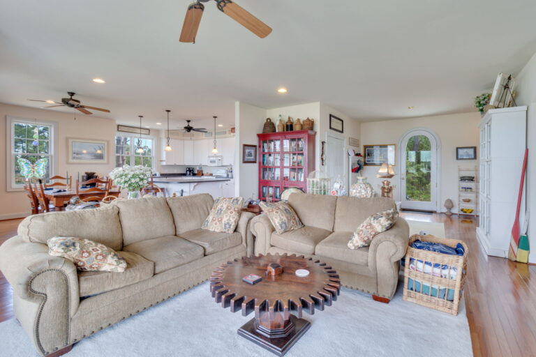 6-web-or-mls-6406 Windmill Point Road (5)