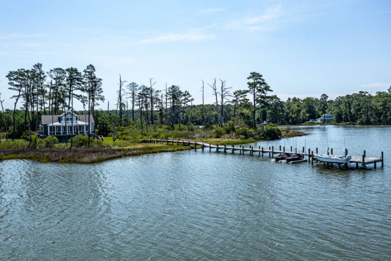 60-web-or-mls-6406 Windmill Point Road (60)