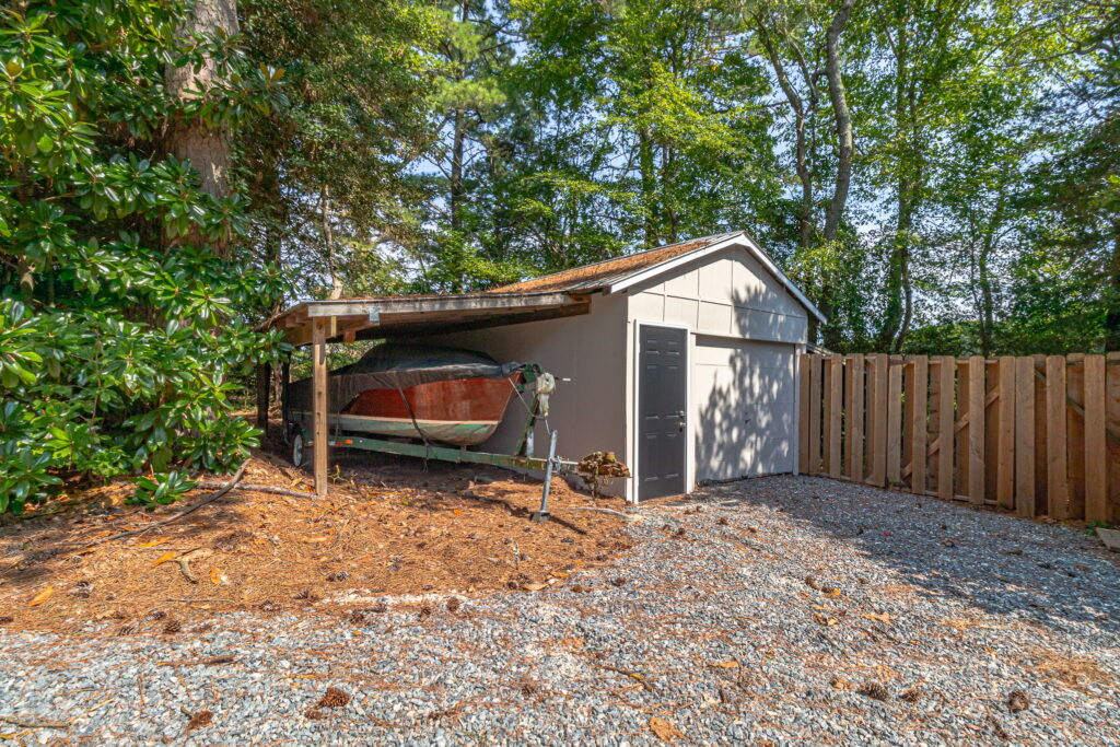 114-web-or-mls-328 Bowline Road (113)