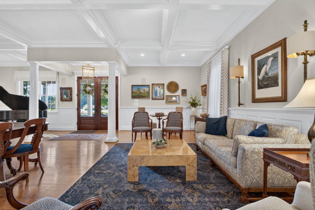 10-web-or-mls-36-hall-farm-dr