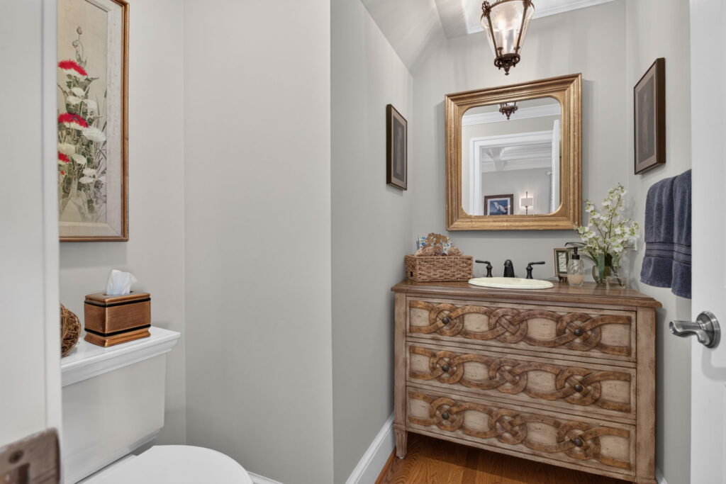 13-web-or-mls-36-hall-farm-dr