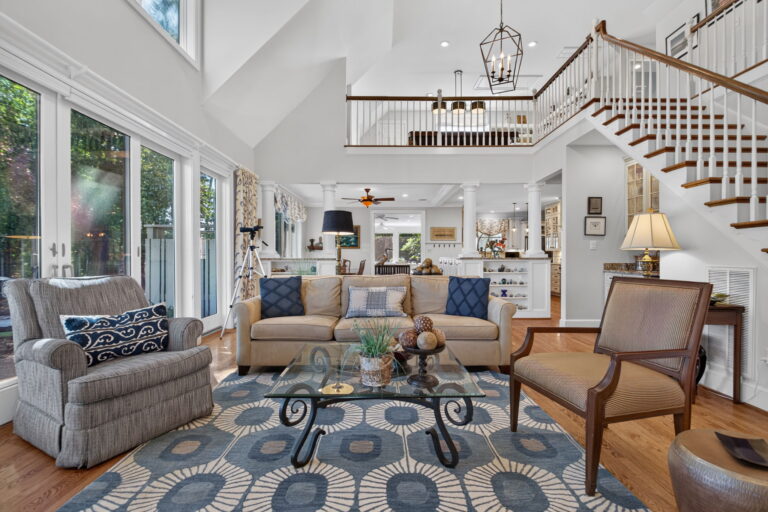 15-web-or-mls-36-hall-farm-dr
