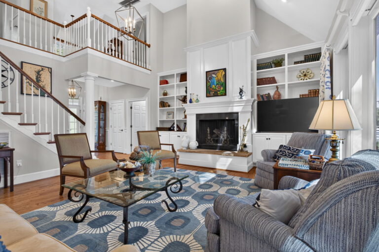 16-web-or-mls-36-hall-farm-dr