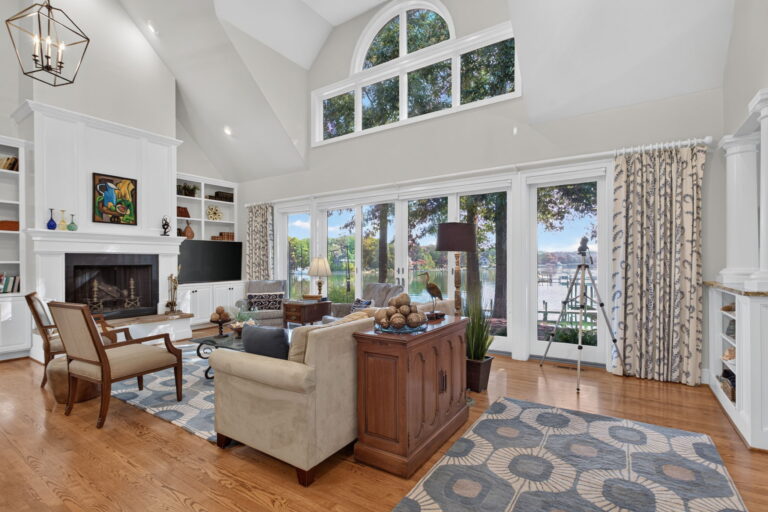 32-web-or-mls-36-hall-farm-dr