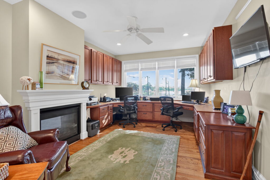 37-web-or-mls-36-hall-farm-dr