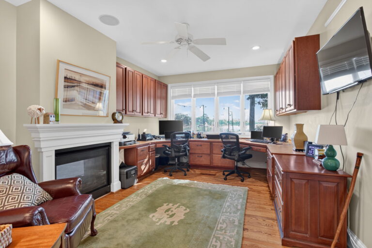 37-web-or-mls-36-hall-farm-dr