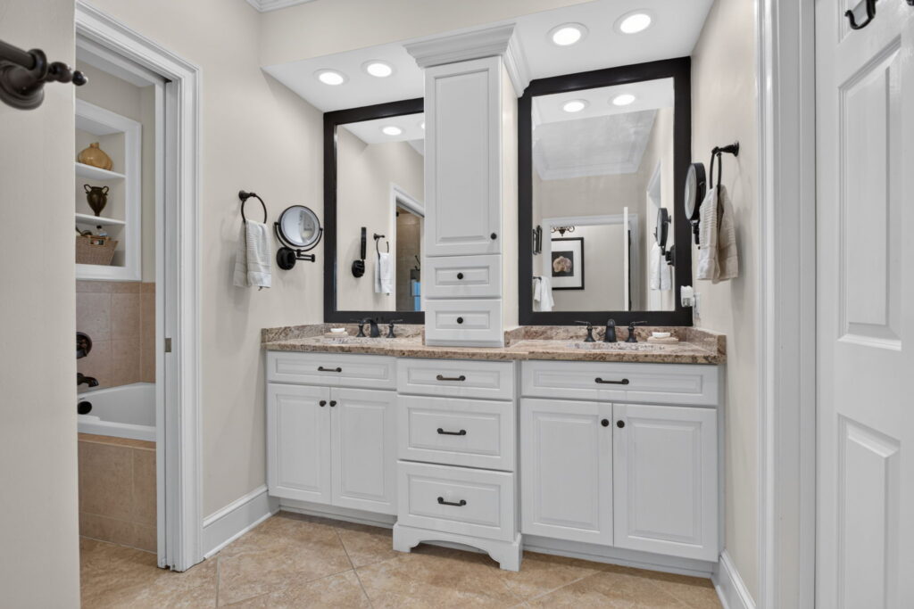 46-web-or-mls-36-hall-farm-dr