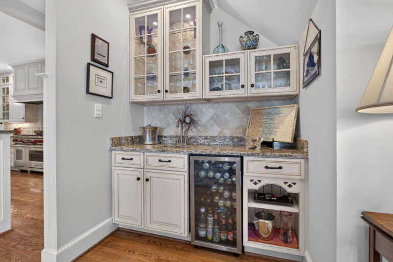51-web-or-mls-36-hall-farm-dr