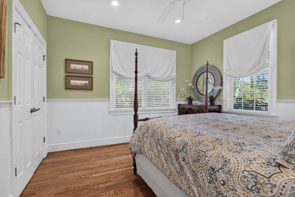57-web-or-mls-36-hall-farm-dr