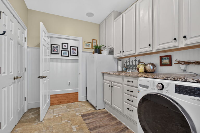 60-web-or-mls-36-hall-farm-dr