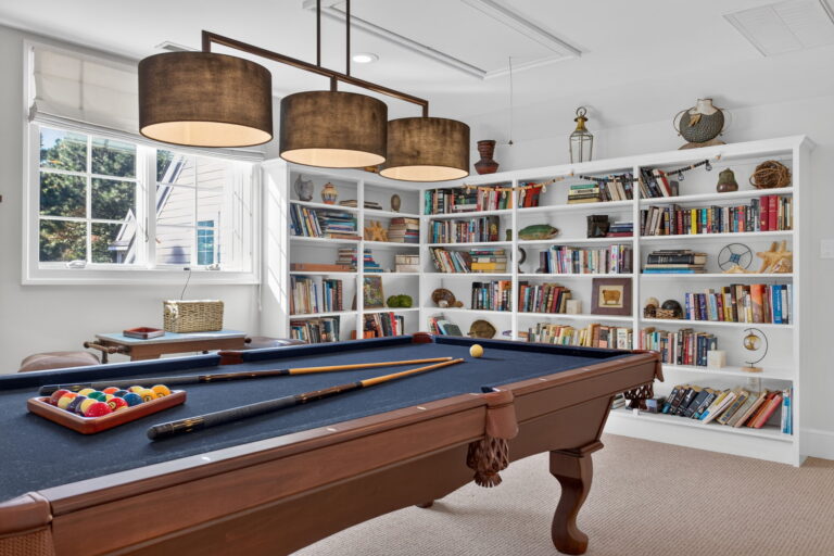 66-web-or-mls-36-hall-farm-dr
