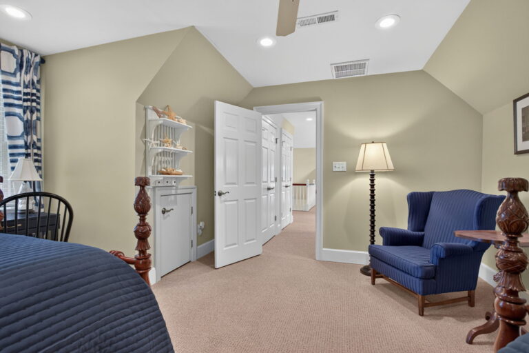 69-web-or-mls-36-hall-farm-dr