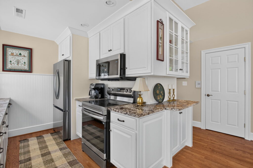 97-web-or-mls-36-hall-farm-dr
